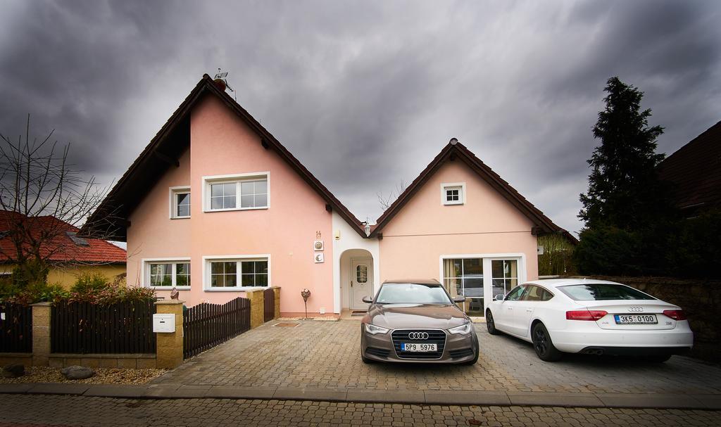 Bluestars Apartments Karlovy Vary Exterior photo